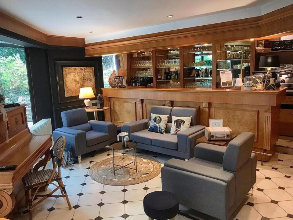 Auberge De "L'Hostellerie Le Saint Laurent" - Hotel Restaurant - Institut De "Bien Etre" Et Ses "Appart Hotel" Luaran gambar